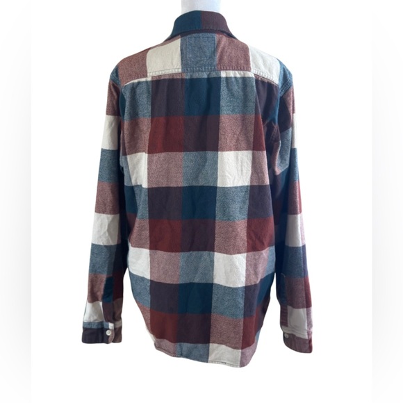Hollister Plaid Flannel Button Down Shirt - Picture 2 of 5